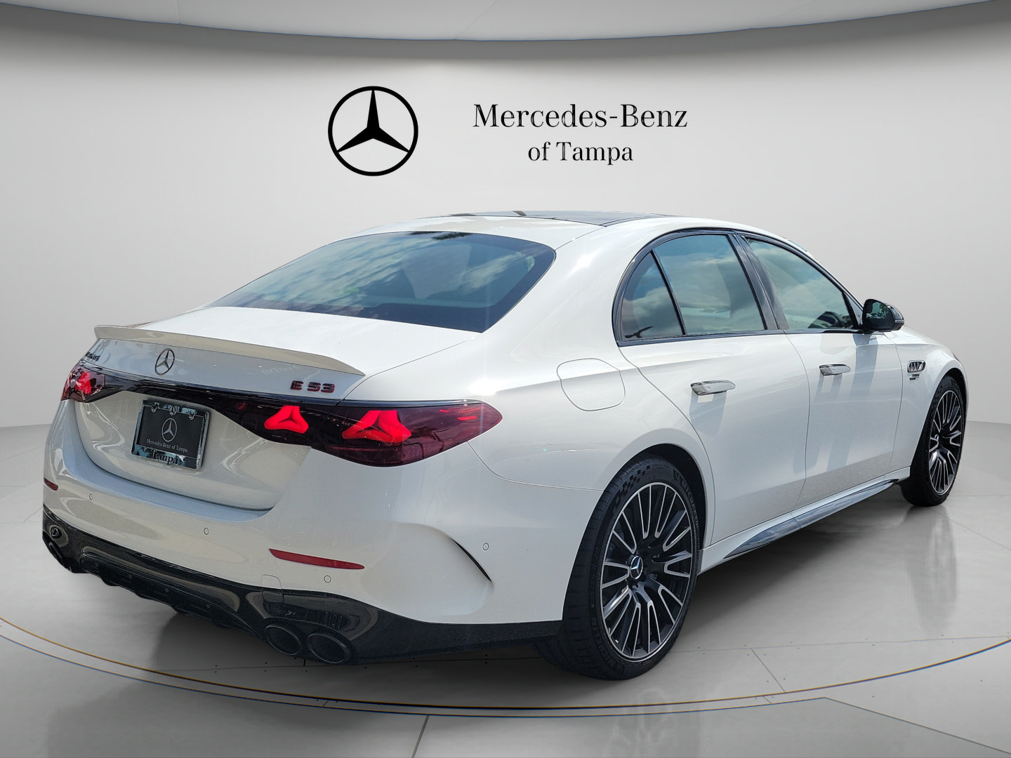 New 2026 Mercedes-Benz E 53 AMG e 4MATIC Sedan image 3