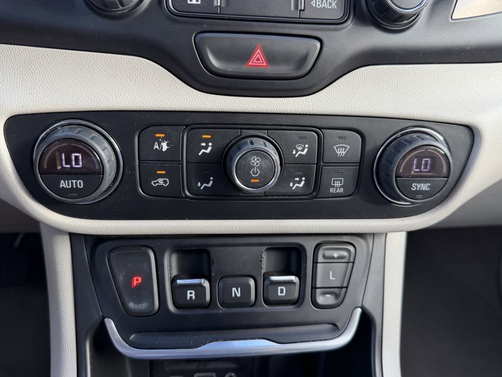Used 2019 GMC Terrain Denali w/ Advanced Safety Package FWD image 25
