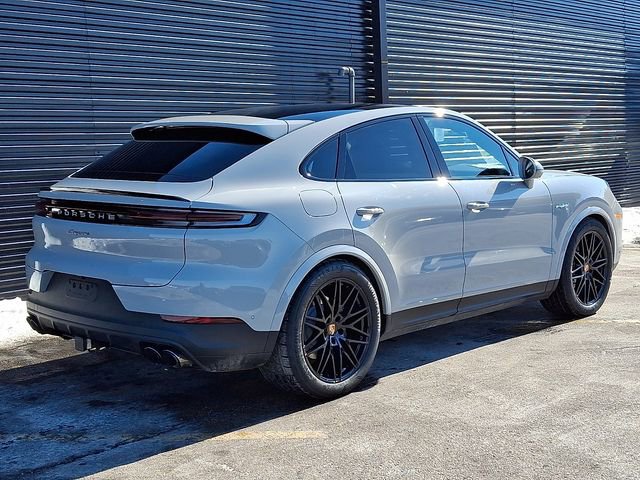 New 2026 Porsche Cayenne E-Hybrid Coupe image 7