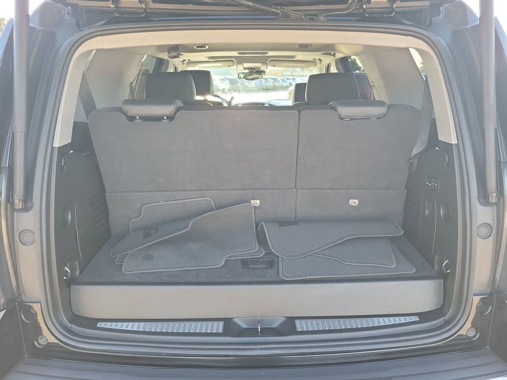 Used 2020 GMC Yukon Denali w/ Denali Premium Package image 19