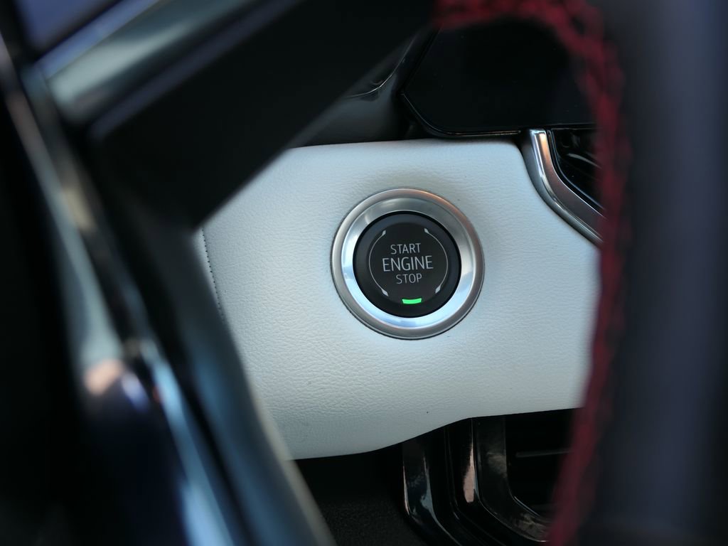 Used 2024 GMC Canyon AT4X image 17