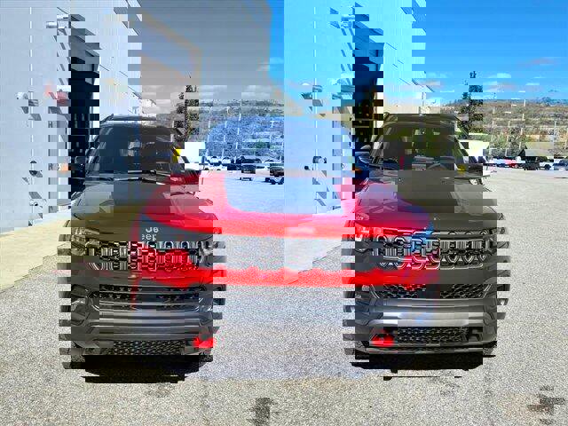 New 2026 Jeep Compass Trailhawk image 2