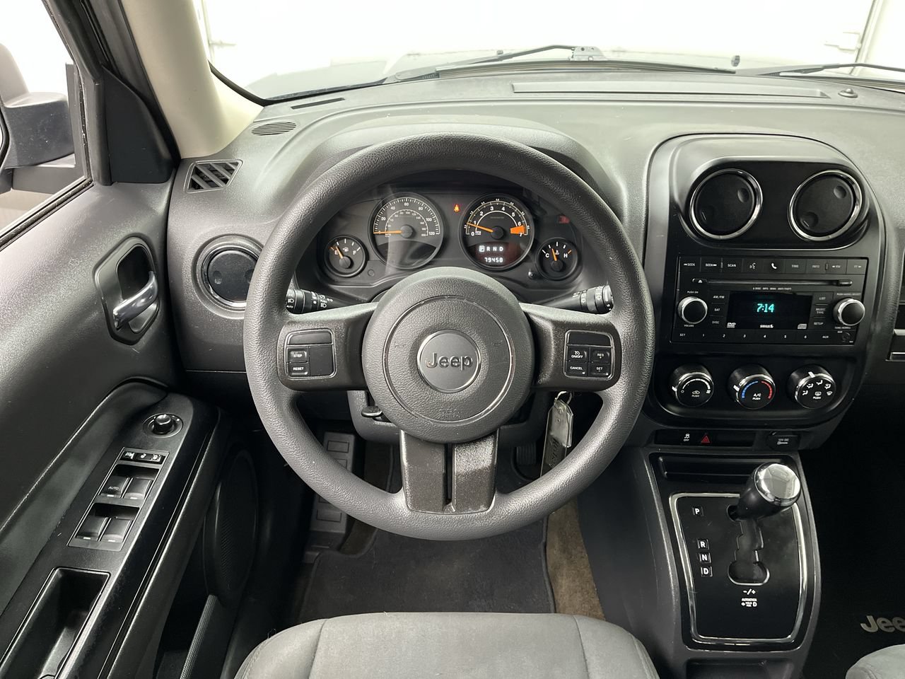 Used 2017 Jeep Patriot Sport w/ Power Value Group FWD image 10