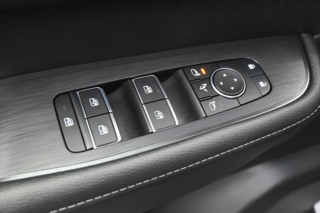 Used 2026 Nissan Armada PRO-4X AWD/4WD image 4