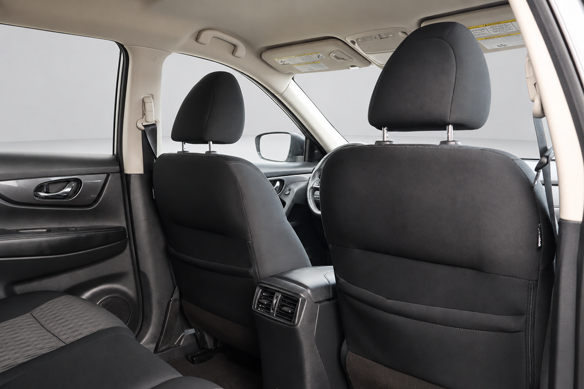 Used 2020 Nissan Rogue S w/ Special Edition Package FWD image 15