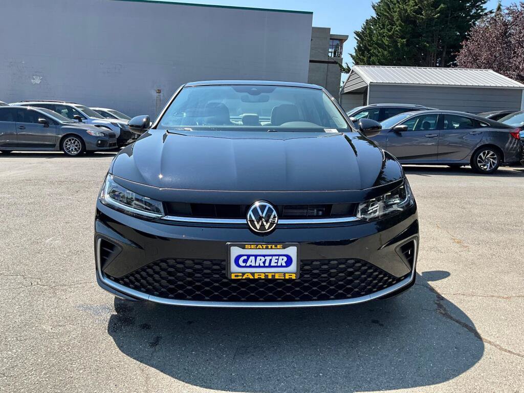 New 2026 Volkswagen Jetta SE FWD image 3