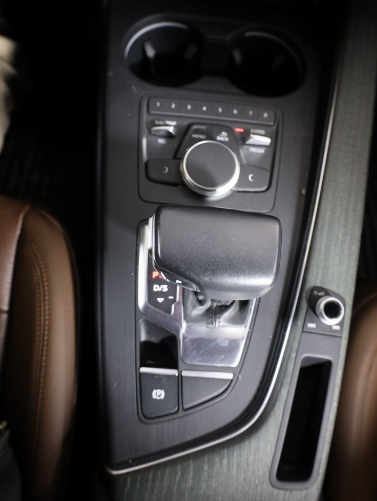 Used 2019 Audi A4 2.0T Premium w/ Convenience Package image 21