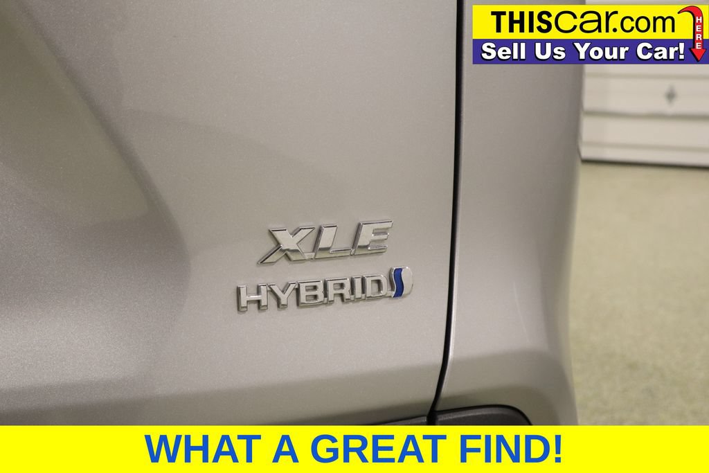 Used 2022 Toyota RAV4 XLE w/ Convenience Package AWD/4WD image 15