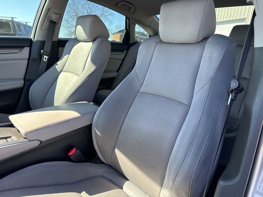 Used 2018 Honda Accord LX image 25