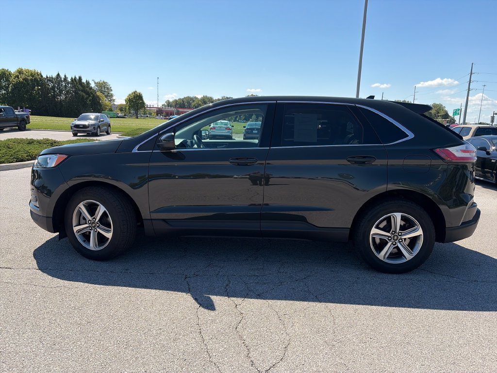 Used 2024 Ford Edge SEL w/ Convenience Package AWD/4WD image 4
