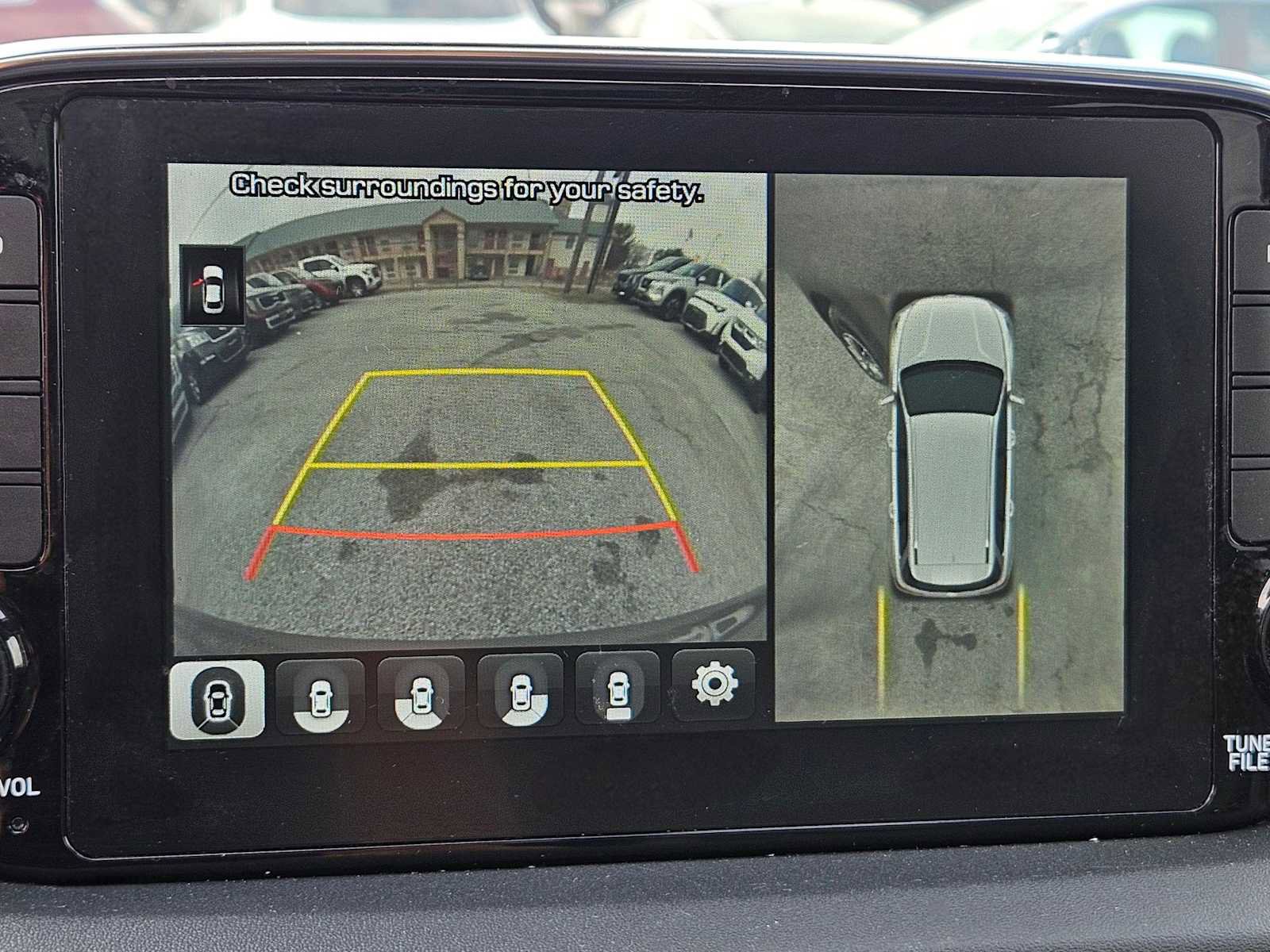 Used 2020 Hyundai Santa Fe Limited image 25