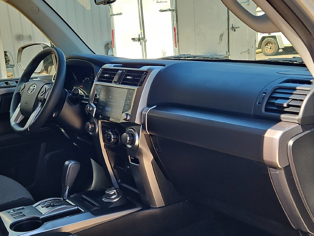 Used 2023 Toyota 4Runner SR5 AWD/4WD image 30