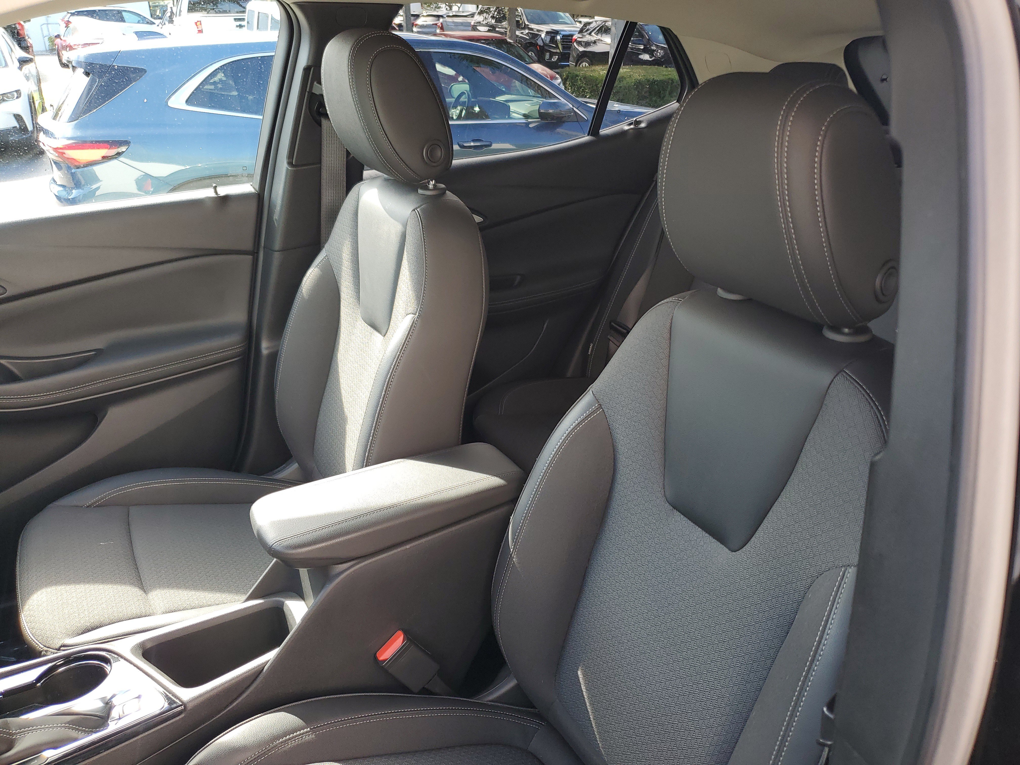 Used 2024 Buick Encore GX Preferred FWD image 19