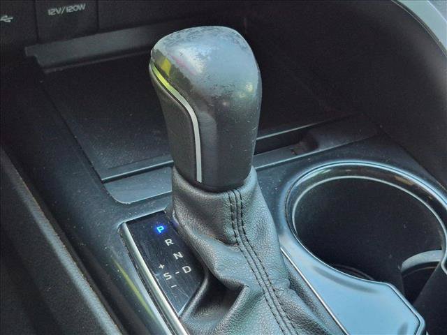 Used 2020 Toyota Camry SE FWD image 10