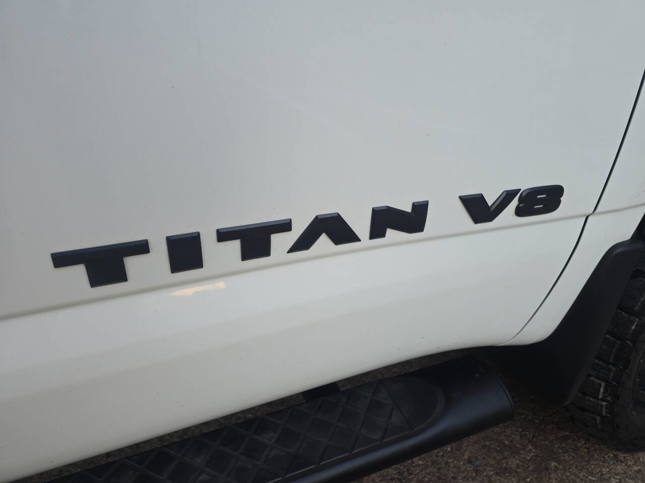 Used 2018 Nissan Titan XD image 75