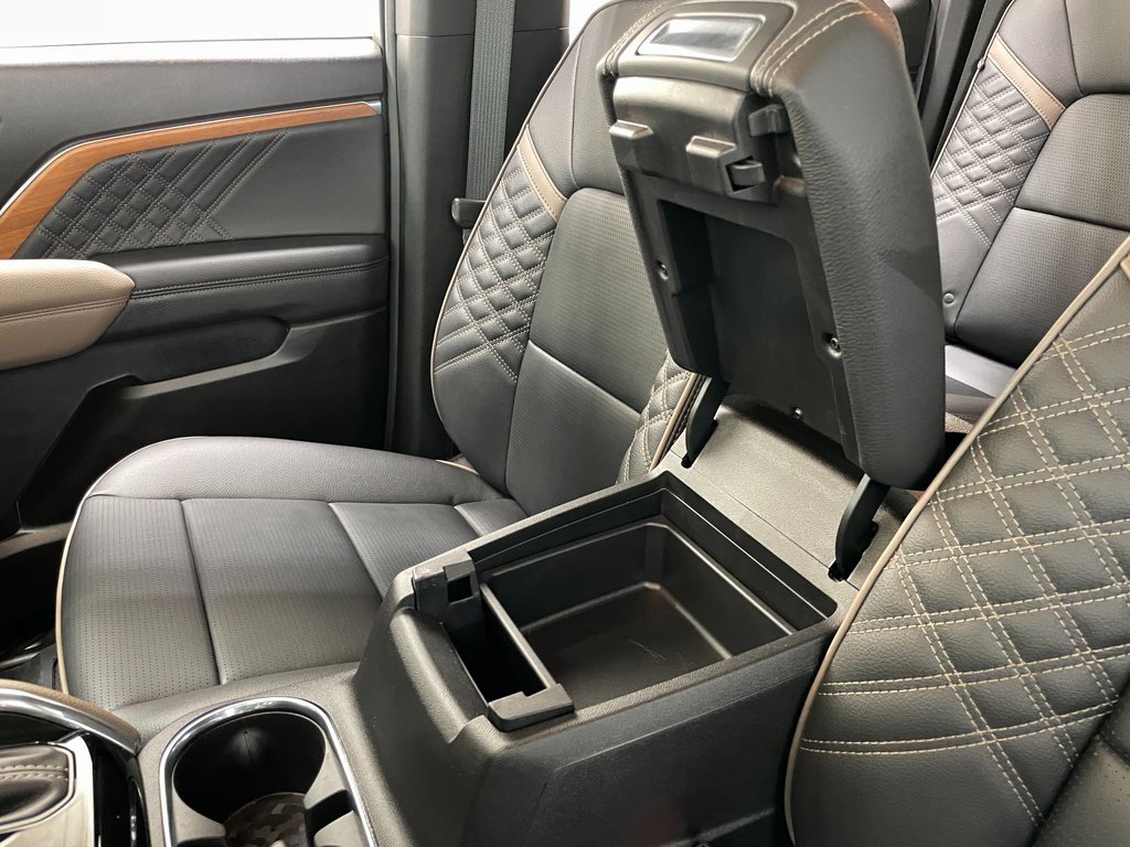 Used 2025 GMC Canyon Denali image 37