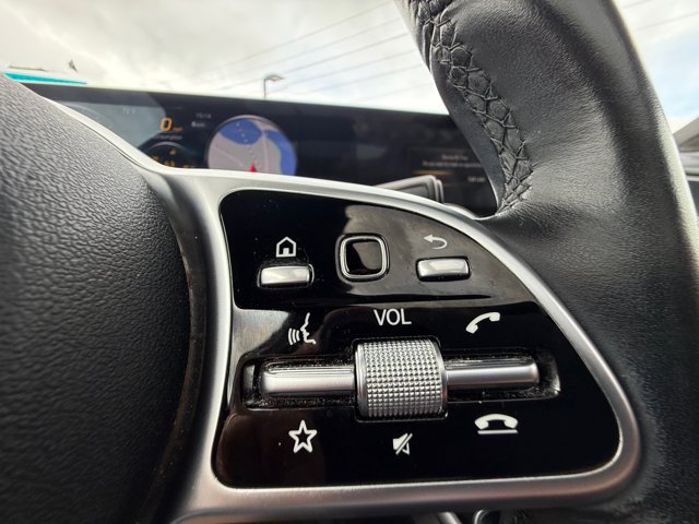 Used 2021 Mercedes-Benz GLB 250 image 23