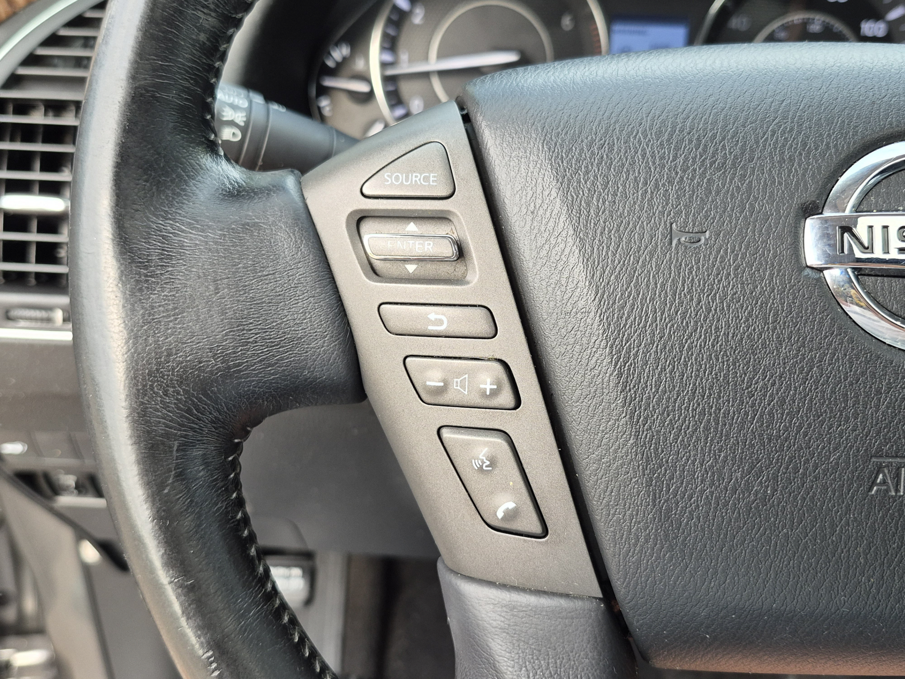 Used 2019 Nissan Armada SL w/ Premium Package RWD image 31