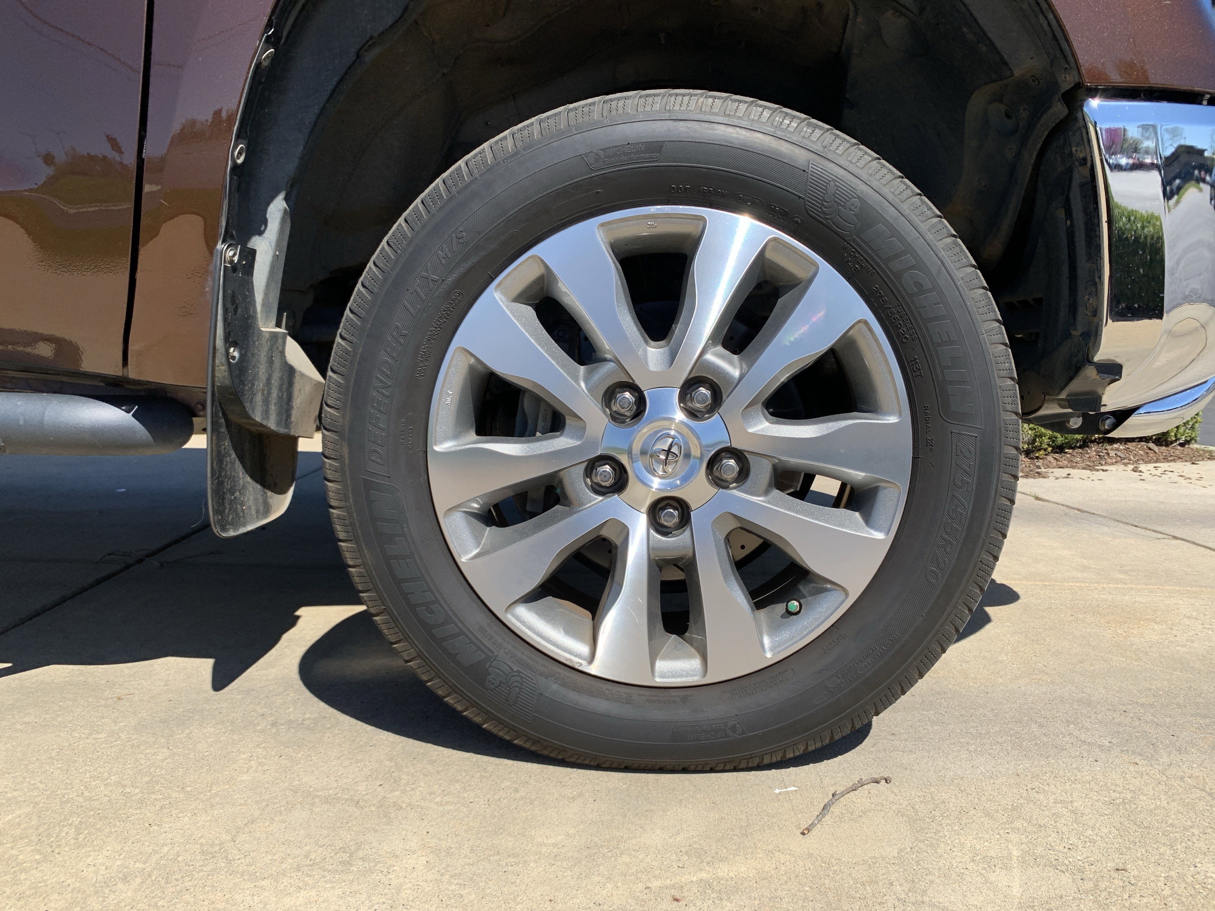 Used 2017 Toyota Tundra Limited w/ Limited Premium Package image 13