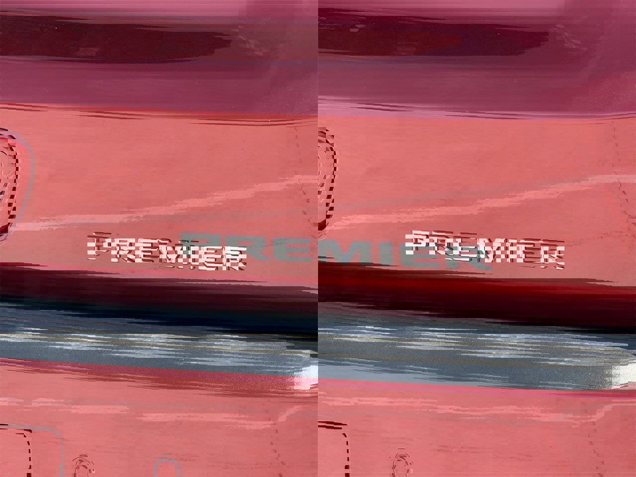 New 2026 Chevrolet Suburban Premier image 7