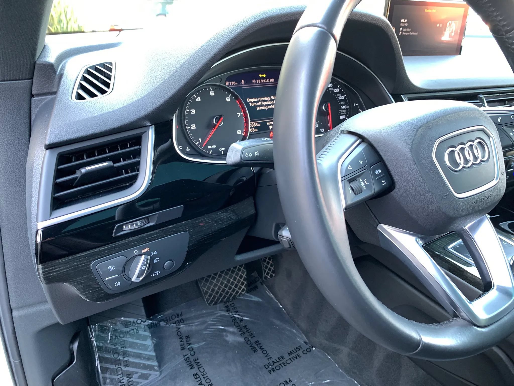 Used 2019 Audi Q7 3.0T Premium w/ Towing Package AWD/4WD image 13
