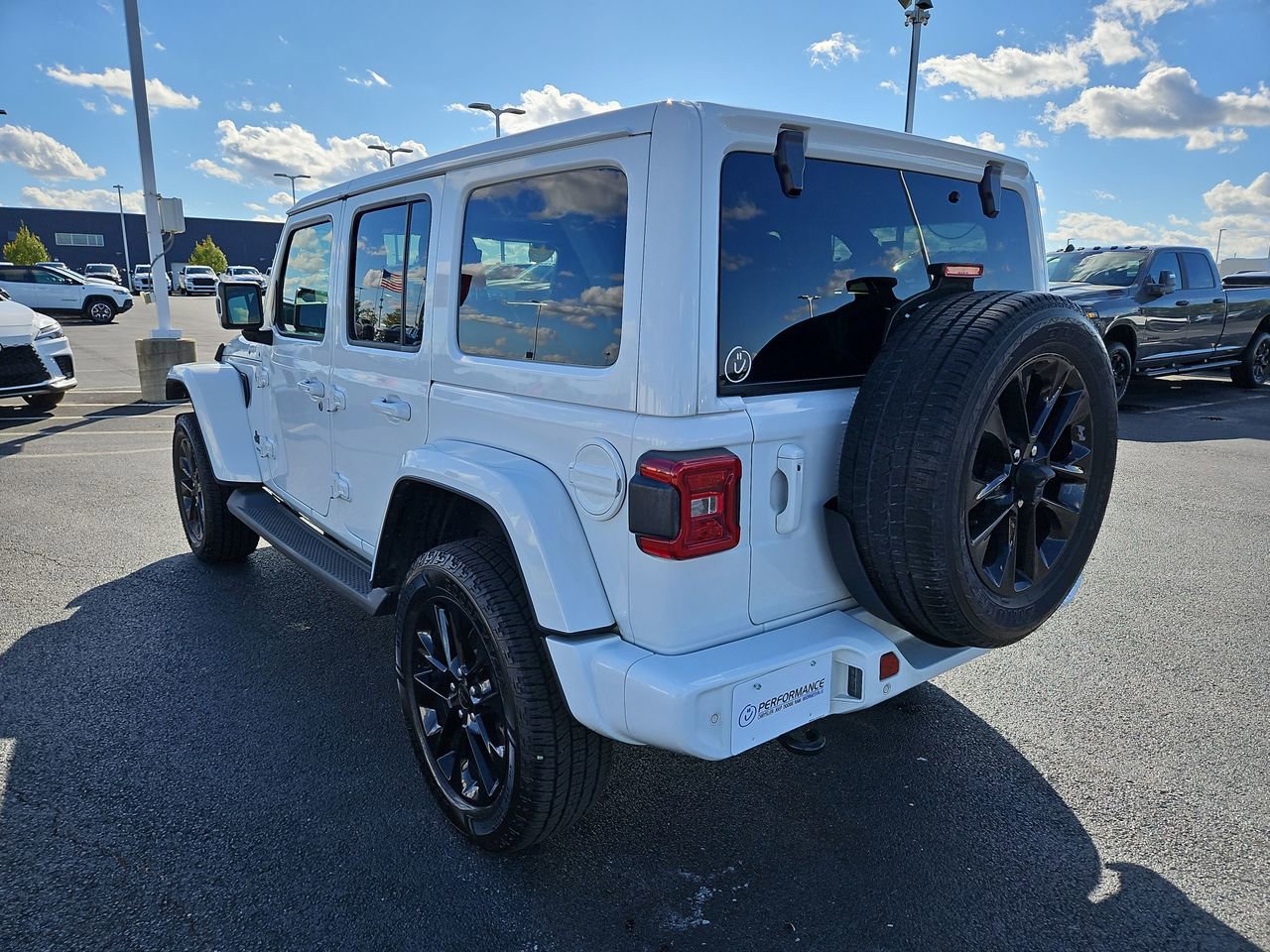 Used 2021 Jeep Wrangler Unlimited Sahara image 5