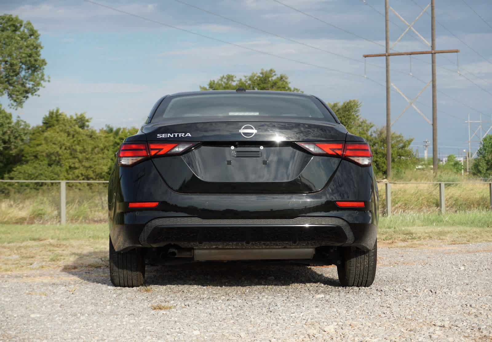 Used 2025 Nissan Sentra SV FWD image 26
