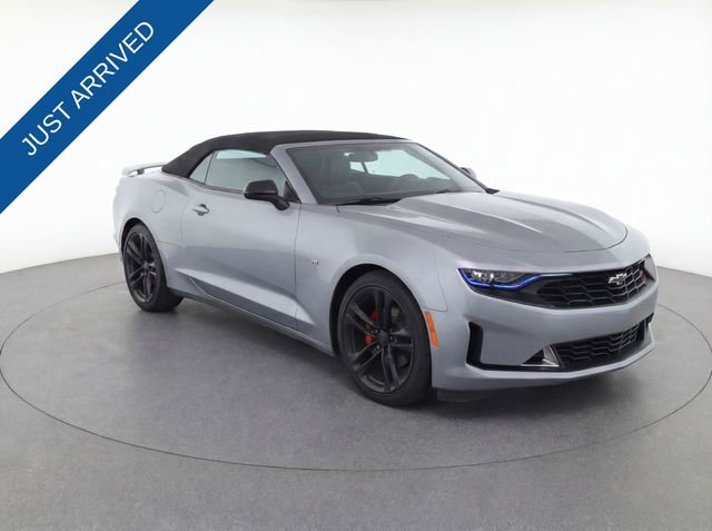 Used 2023 Chevrolet Camaro LT w/ RS Package image 7