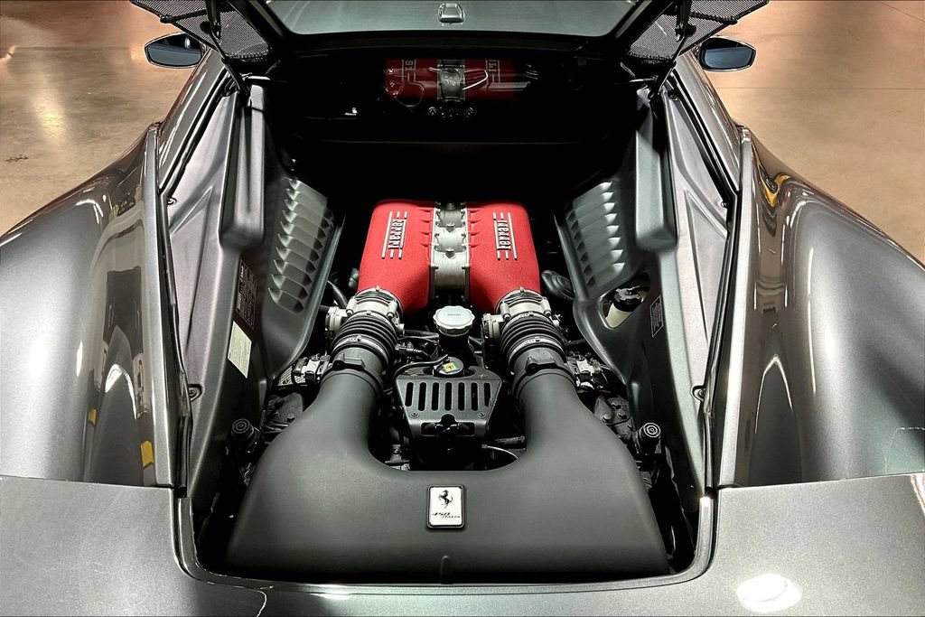 Used 2015 Ferrari 458 Italia Coupe RWD image 24