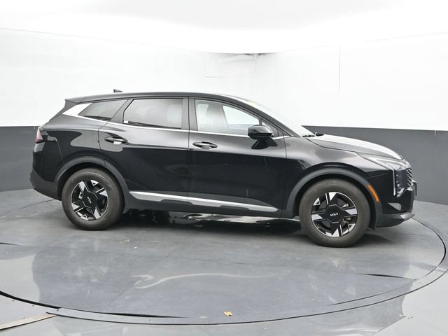 Used 2026 Kia Sportage LX FWD image 4