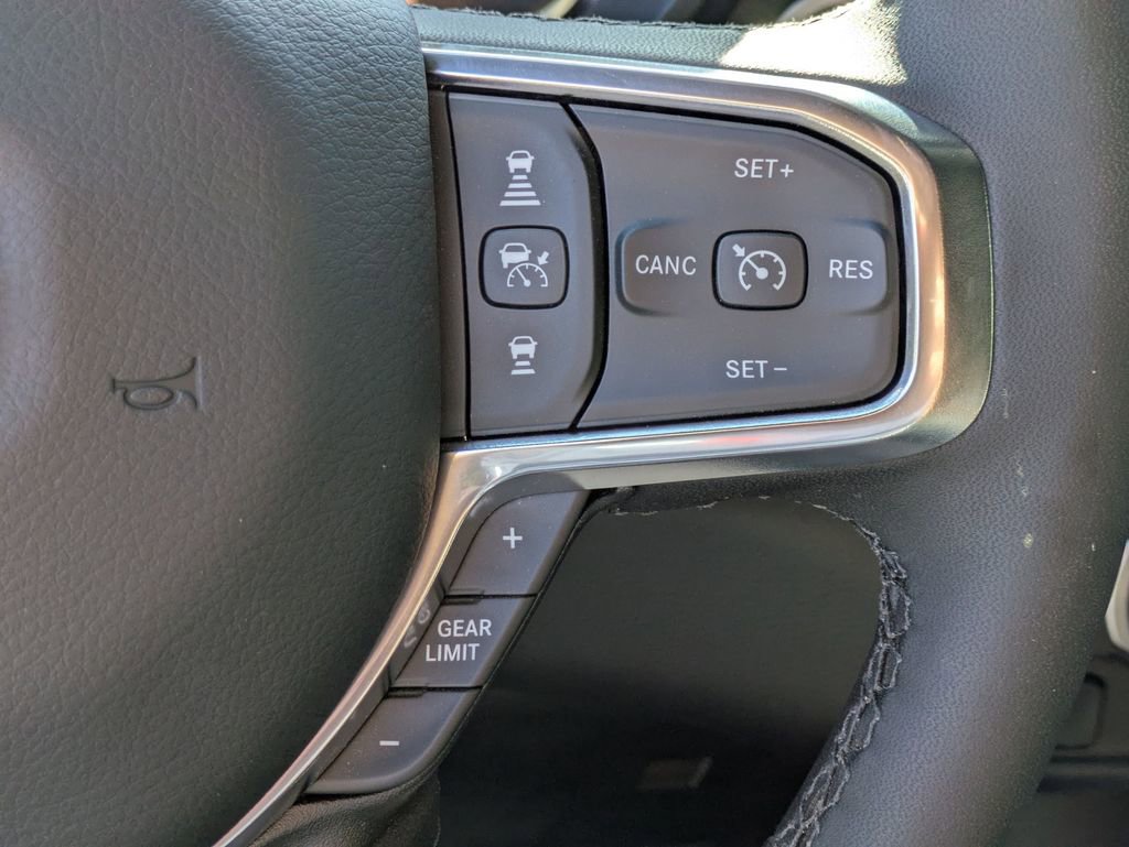 New 2025 RAM 1500 Big Horn AWD/4WD image 17