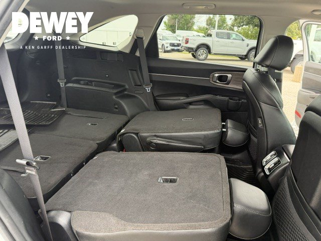 Used 2022 Kia Sorento EX w/ Panoramic Sunroof Package FWD image 41