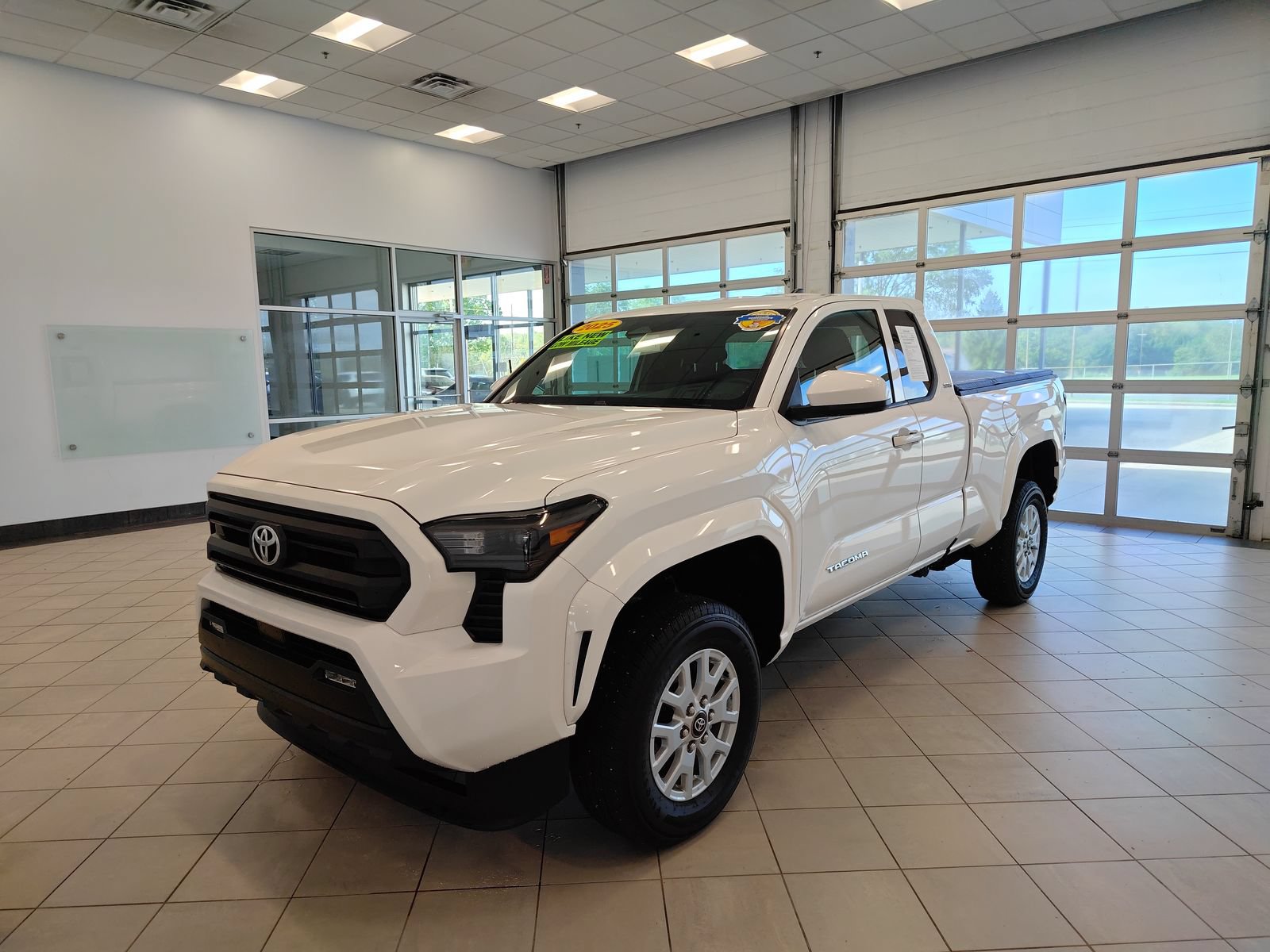 Used 2025 Toyota Tacoma SR5 RWD image 20