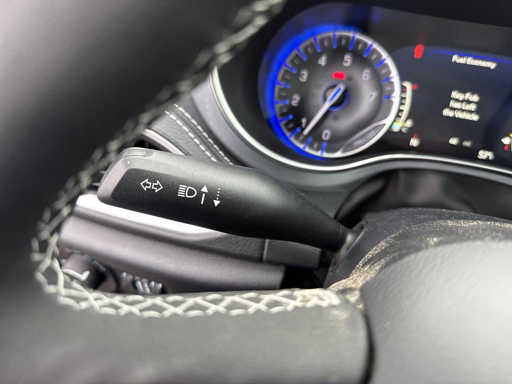 New 2026 Chrysler Pacifica Limited w/ S Appearance Package image 25