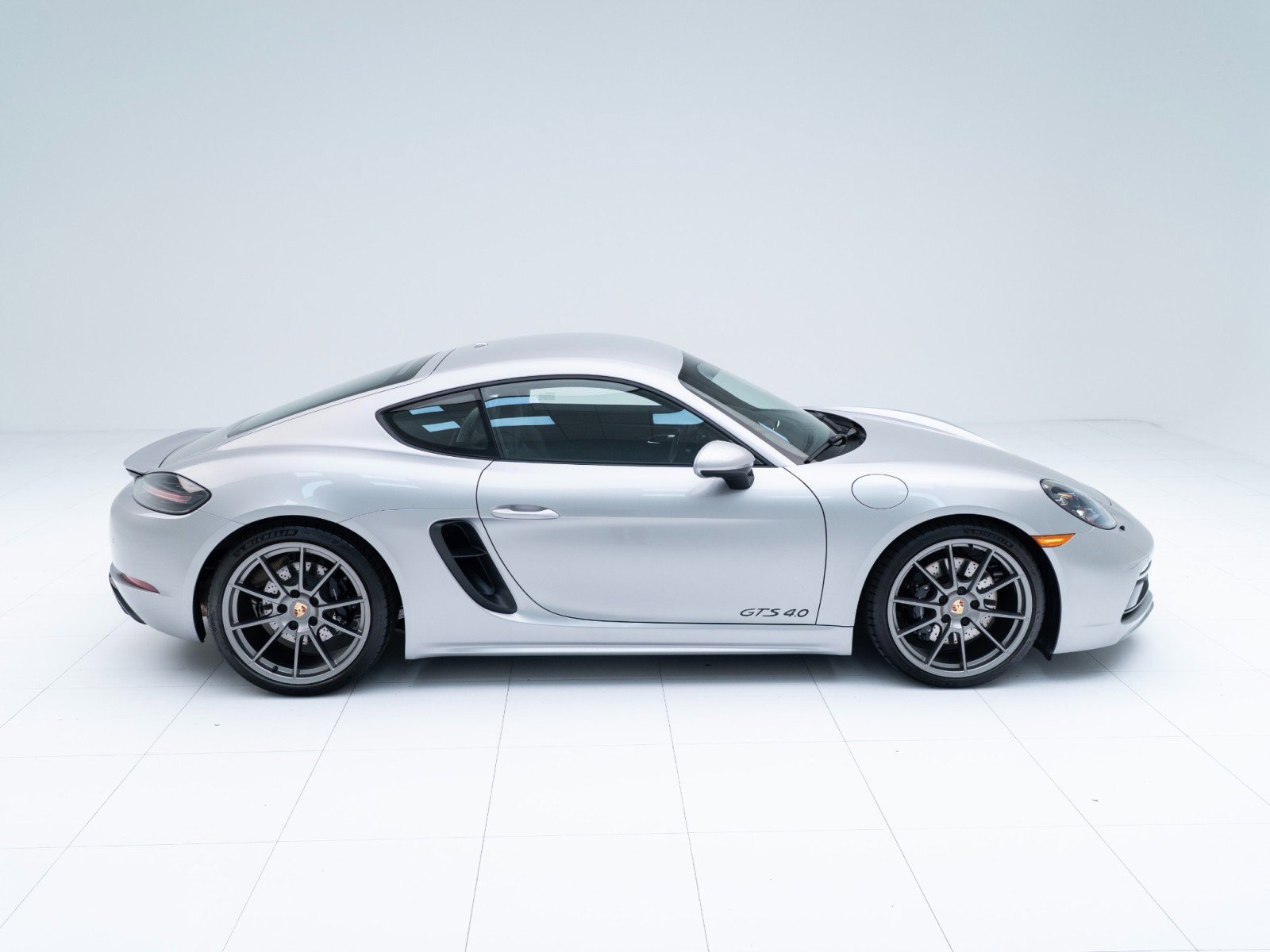 Certified 2025 Porsche 718 Cayman GTS RWD image 8