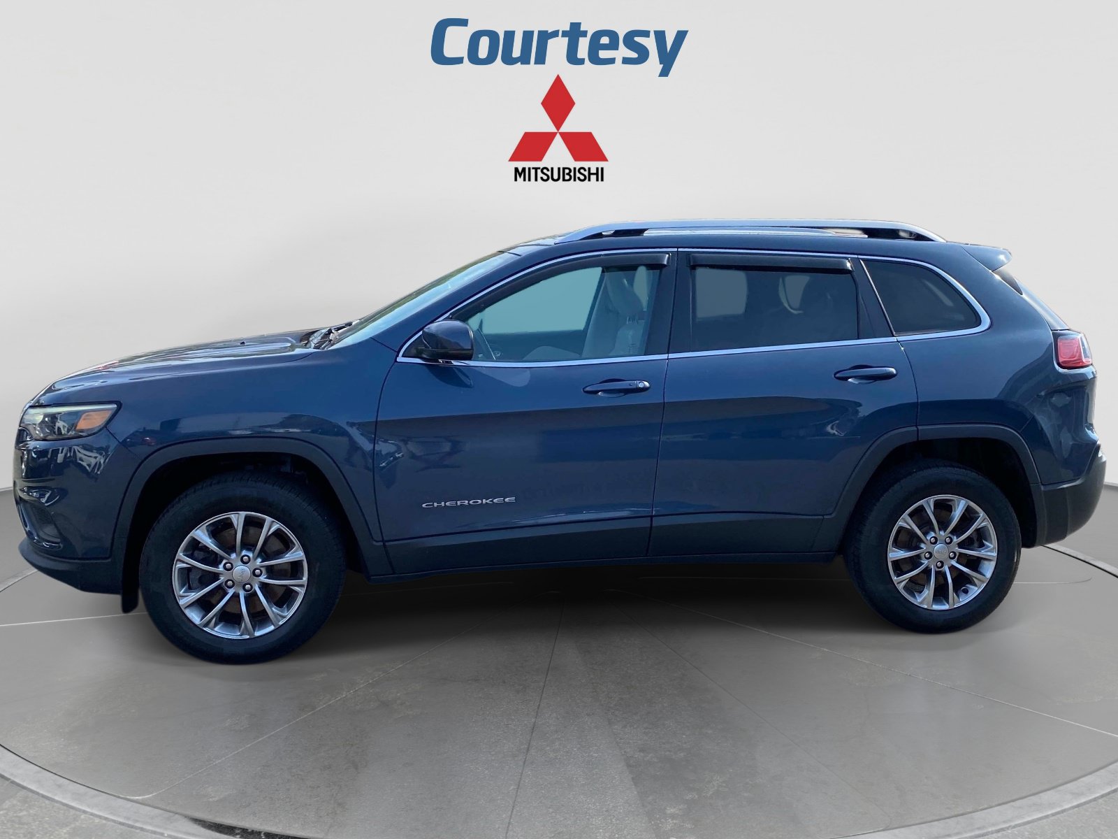 Used 2020 Jeep Cherokee Latitude Plus w/ Comfort/Convenience Group AWD/4WD video 2