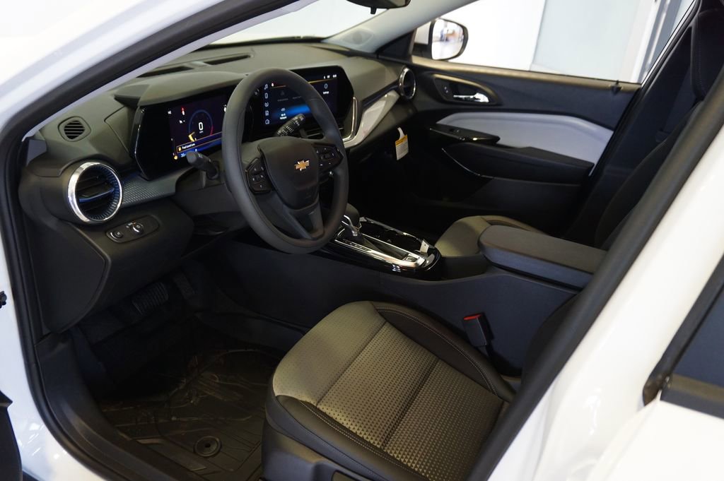 New 2026 Chevrolet Trax LT image 9