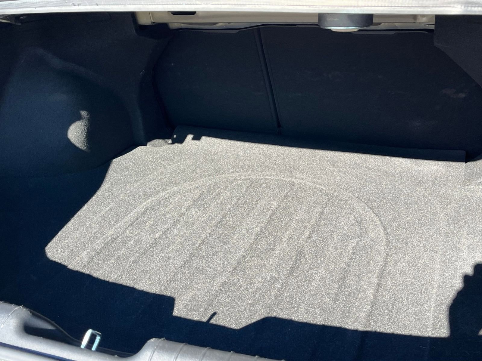 Used 2025 Hyundai Elantra Limited image 32