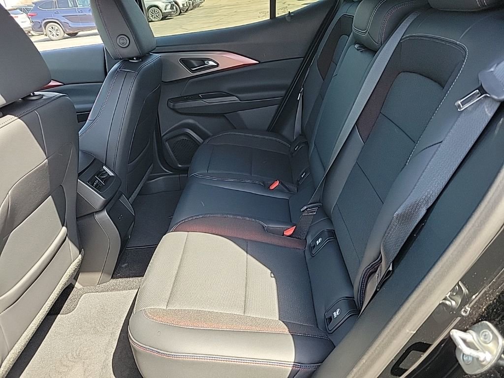 Used 2024 Chevrolet Equinox EV RS FWD image 9