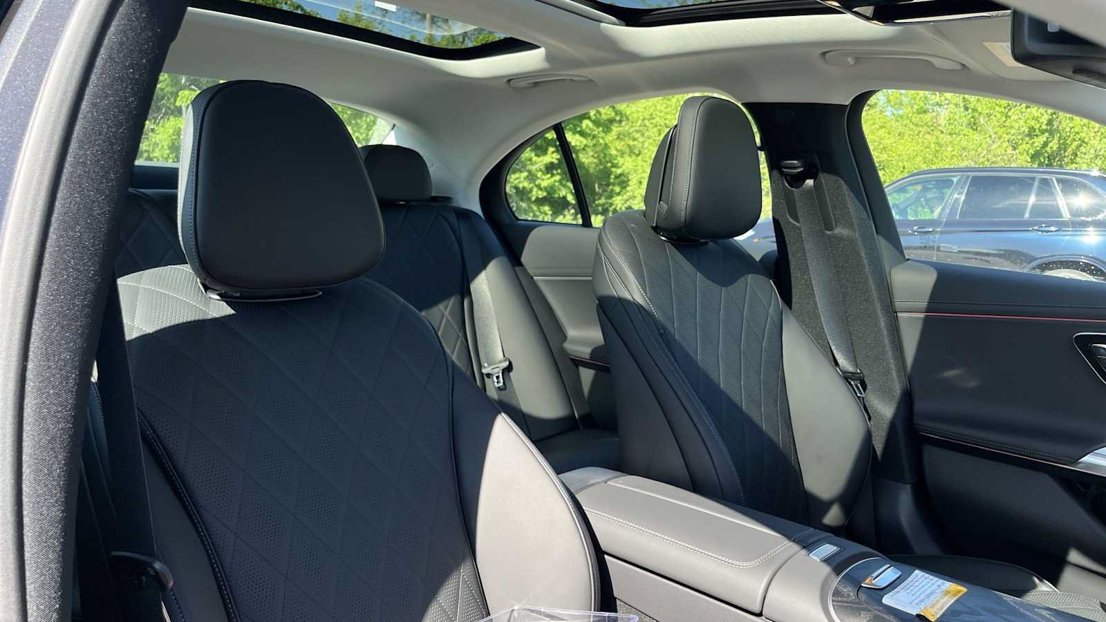 New 2026 Mercedes-Benz E 350 4MATIC Sedan image 37