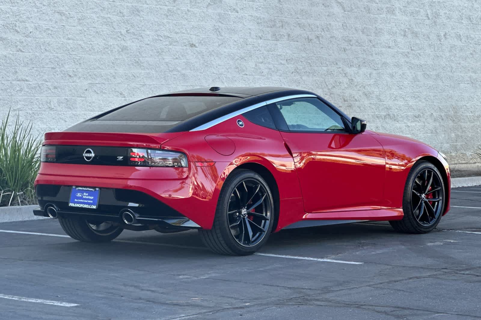 Used 2025 Nissan Z Performance w/ Floor Mat Package RWD image 2