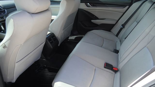 Used 2018 Honda Accord EX image 13
