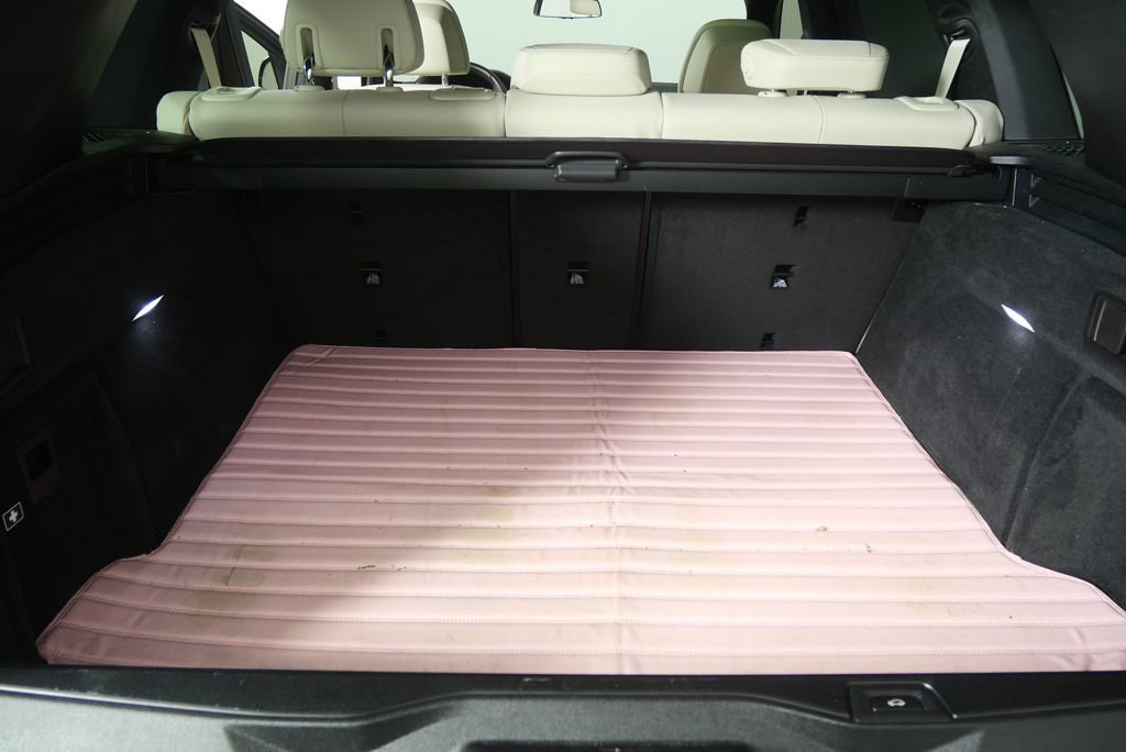 Used 2022 BMW X5 xDrive40i w/ M Sport Package image 16