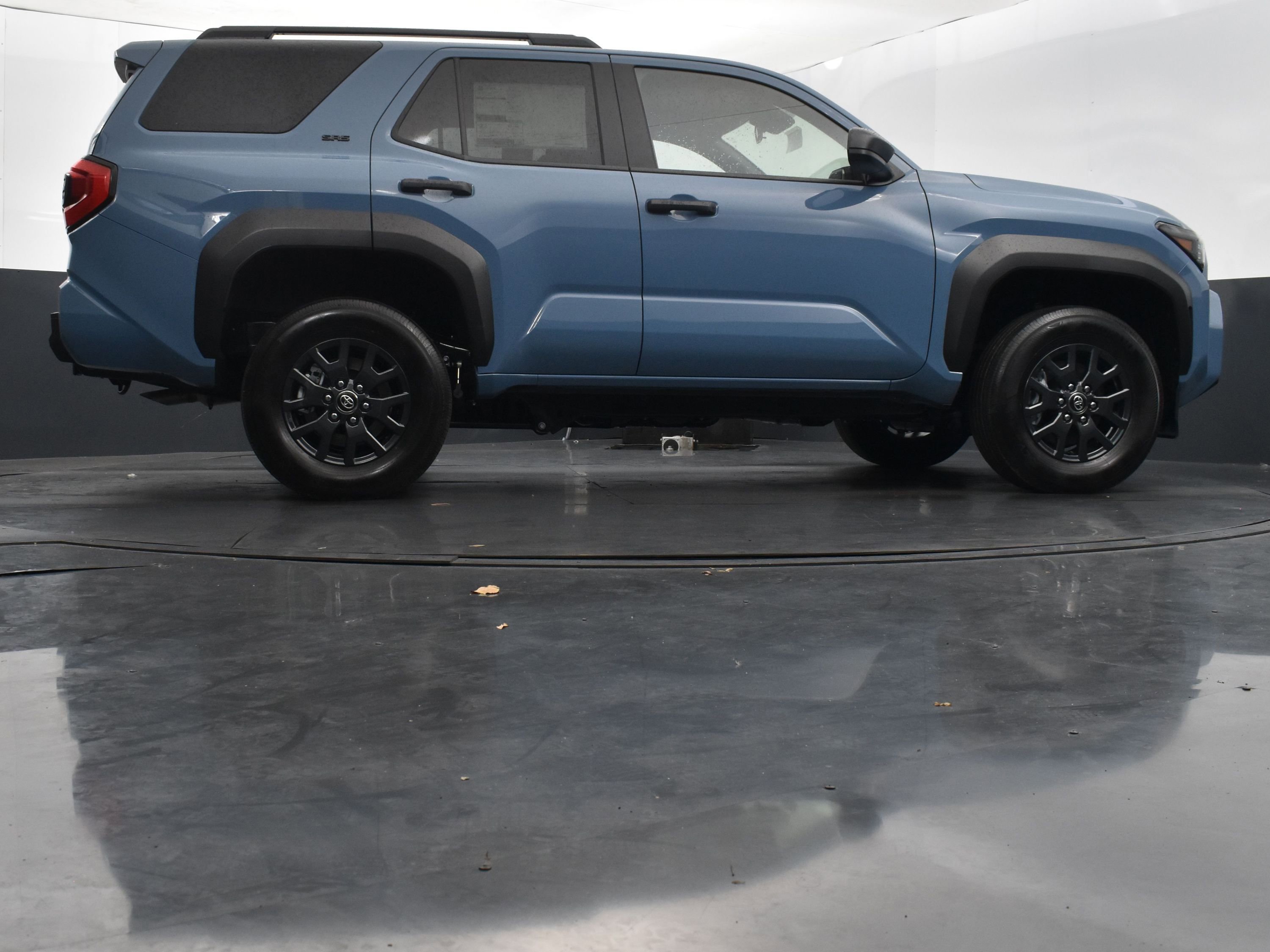 Used 2025 Toyota 4Runner SR5 RWD image 32