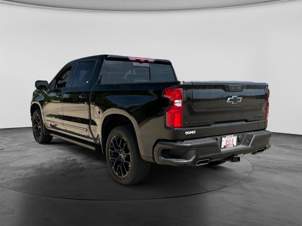Used 2025 Chevrolet Silverado 1500 High Country w/ Midnight Edition AWD/4WD image 7