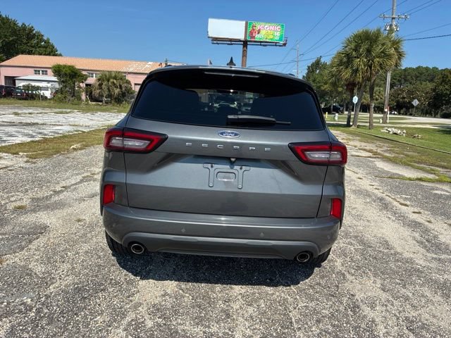 Certified 2023 Ford Escape ST-Line w/ Tech Pack #1 FWD image 4