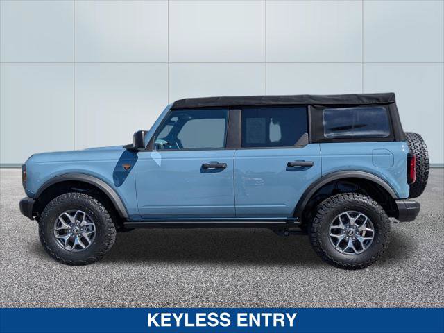 Certified 2023 Ford Bronco Badlands AWD/4WD image 2