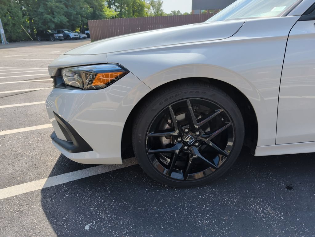 Used 2022 Honda Civic Sport image 32