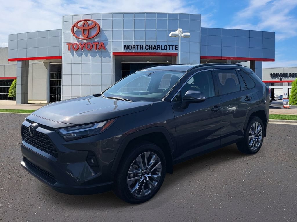 Used 2023 Toyota RAV4 XLE Premium FWD image 5