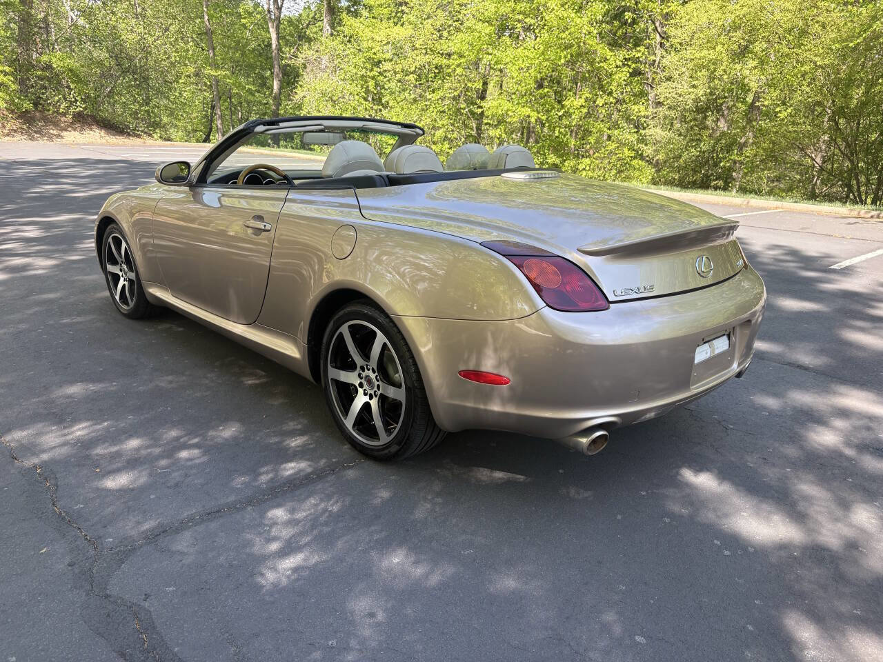 Used 2004 Lexus SC 430 Convertible image 5